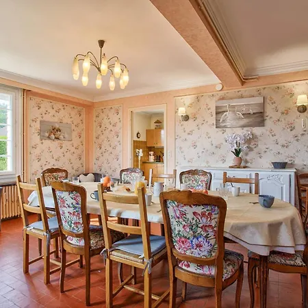 Maison Retro Avec Jardin Et 5 A - Fr-1-788-34 Ferienhaus *