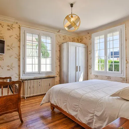 Casa vacanze Maison Rétro Avec Jardin Et 5 à - Fr-1-788-34 *