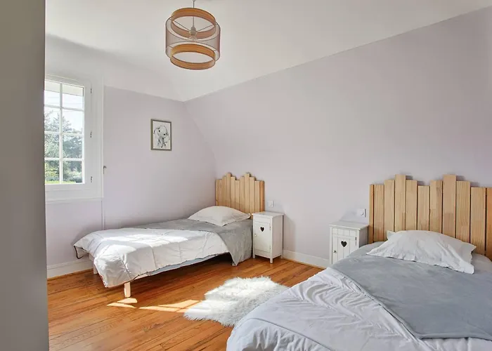 Maison Retro Avec Jardin Et 5 A - Fr-1-788-34 Holiday home Merville-Franceville-Plage